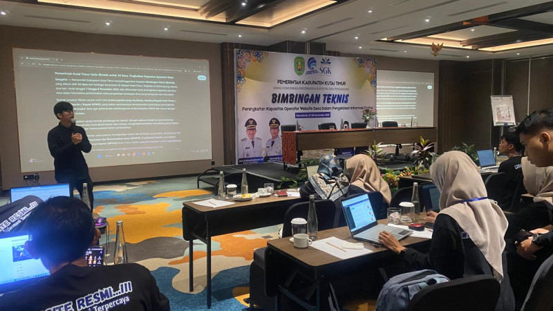 Bimbingan Teknis Peningkatan Kapasitas Operator Website Desa Resmi Dibuka oleh Kepala Diskominfo Staper Kutai Timur.